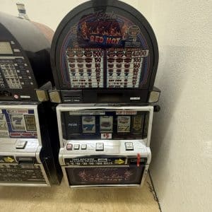 IGT Reel Spinner 2 Coin Single Line - Triple Red Hot 777 for sale at Joe The Slot Doc